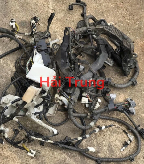 Bộ dây điện trong xe Toyota Hilux Tháo Xe