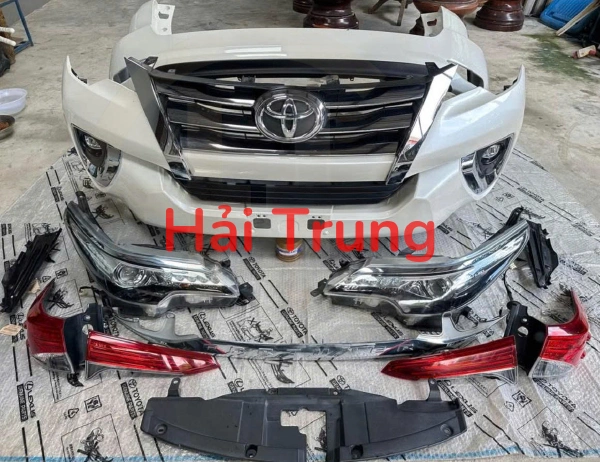 Nguyên cụm đầu xe, gương đèn Toyota Fortuner 2016-2019 Tháo Xe