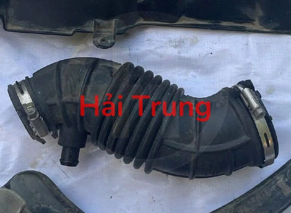 Cổ hút gió động cơ Kia Sedona 2019 2020 Tháo Xe