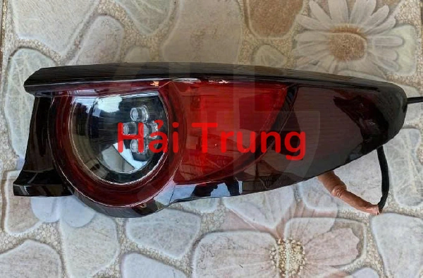 Đèn hậu ngoài Mazda 3 2019-2021 Hatchback Tháo Xe