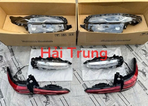 Đèn pha, đèn hậu, đèn gầm Toyota Fortuner 2025 2026 Tháo Xe
