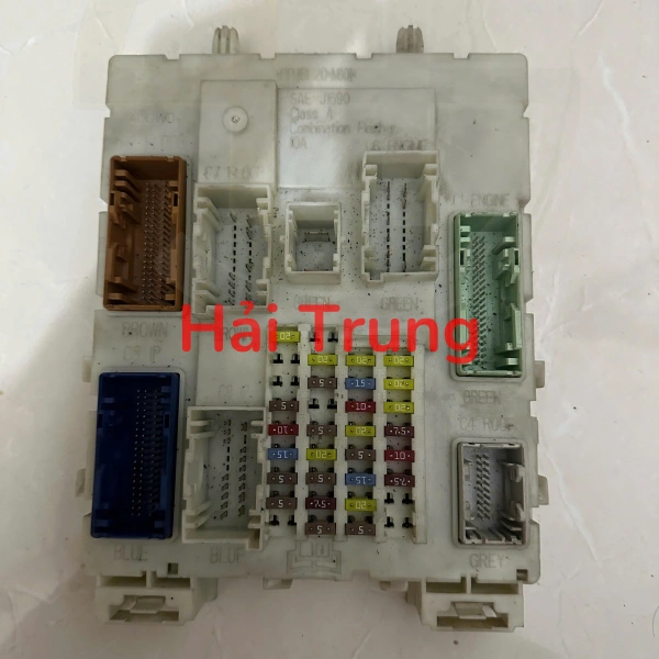 DB3914A073CE Hộp cầu chì điện thân xe Ford Ranger , Ford Everest Tháo Xe