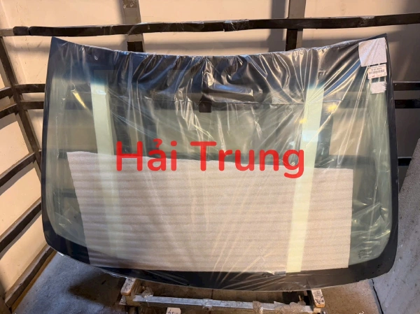 Kính chắn gió Toyota Camry 2015-2017
