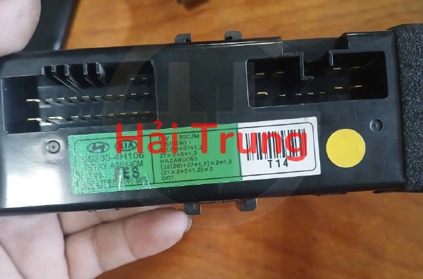 Hộp tín hiệu đèn Hyundai Starex H1 Tháo Xe 952304H106