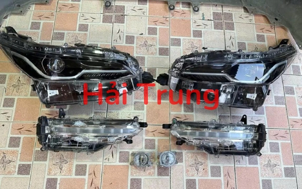 Đèn pha, đèn gầm Toyota Fortuner LEGENDER 2024 2025 2026 Tháo Xe