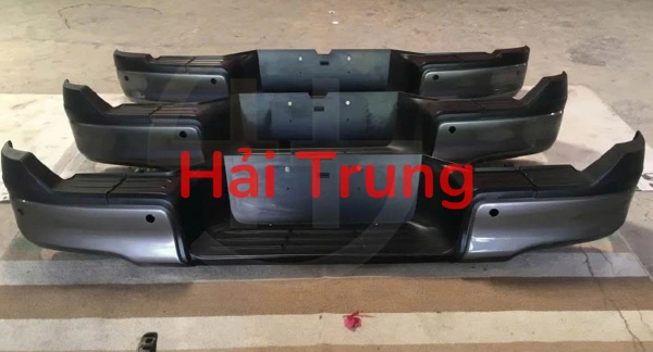 Cụm cản sau liền ốp Toyota Hilux 2020-2025 Tháo Xe Zin