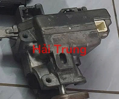 Khóa cổ vô lăng Mitsubishi Xpander Tháo Xe