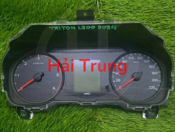 Đồng hồ táp lô Mitsubishi Triton 2024 Tháo Xe
