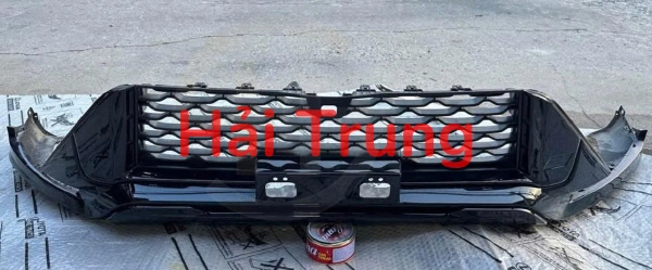 Cản trước dưới Toyota Fortuner Tháo Xe