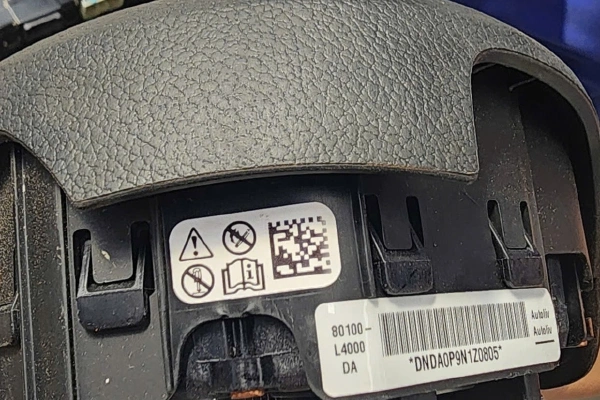 Túi khí vô lăng Hyundai Custin Tháo Xe 80100-L4000