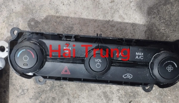 Bảng điều khiển công tắc điều hòa AC Ford Ranger 2023-2025 Tháo Xe