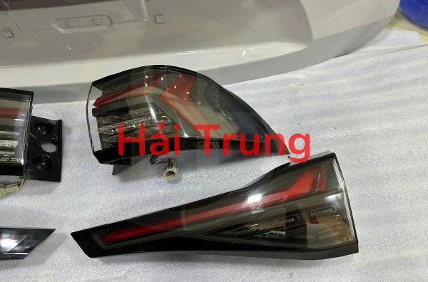Bộ đèn hậu Isuzu MuX 2025 2026 2027 Tháo Xe