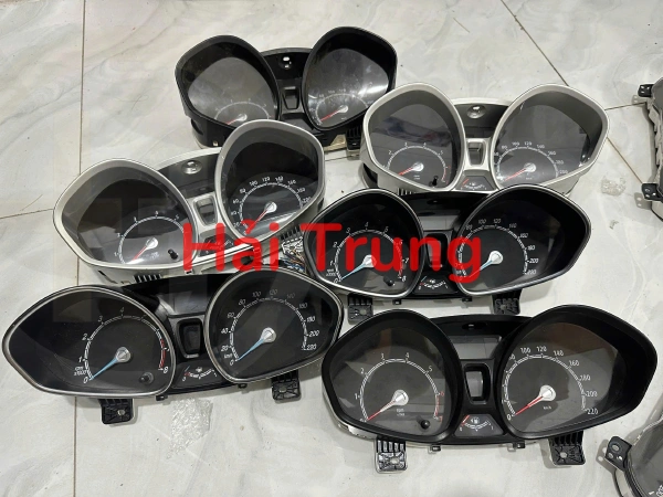 Đồng hồ táp lô Ford Fiesta Tháo Xe