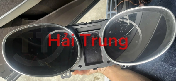 Đồng hồ táp lô Hyundai Santafe 2015-2018 Tháo Xe 940332W081UU5
