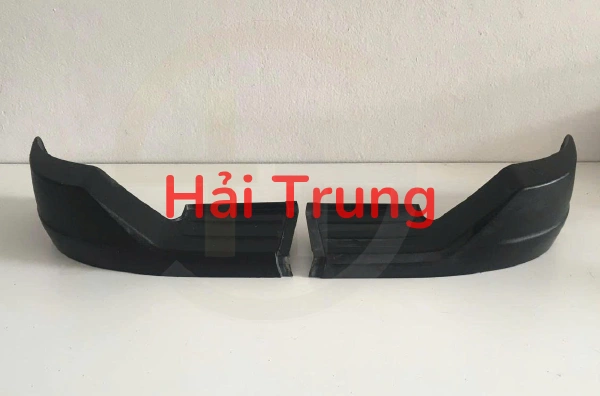 Ốp cản sau Toyota Hilux 2019-2023 Tháo Xe
