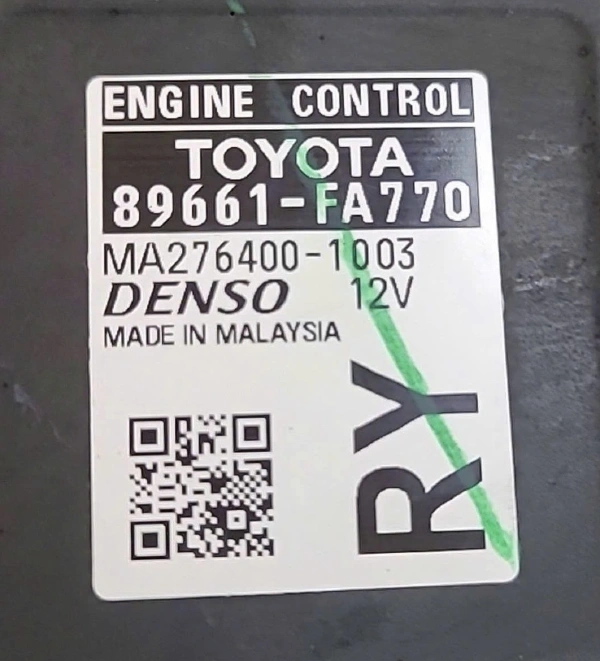 Hộp điều khiển động cơ Hộp đen ECU Toyota Hilux 2022 Tháo Xe 89661-FA770
