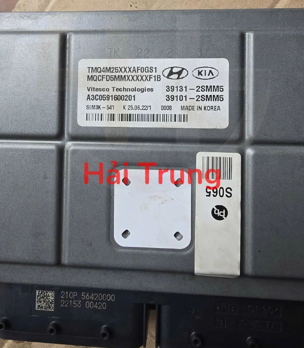 Hộp điều khiển động cơ Hộp đen ECU Kia Sorento 2020-2025 2.5 Tháo Xe 391312SMM5