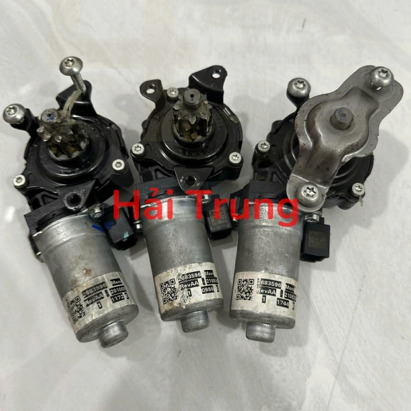 2683596 DMY6674 Mô tơ chỉnh ghế Volvo XC40 2020 Tháo Xe
