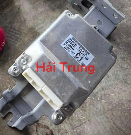 Hộp điều khiển động cơ Nissan X-trail Tháo Xe