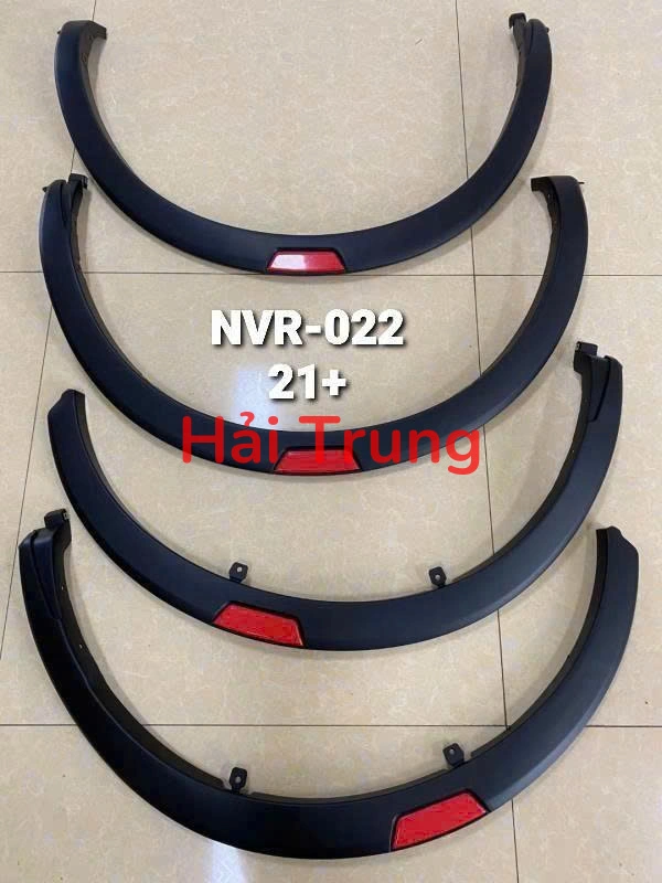 Bộ ốp phồng cua lốp Nissan Navara 2022-2025