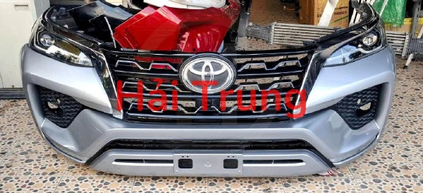 Cản trước tổng thành Toyota Fortuner 2021 2022 2023 Tháo Xe