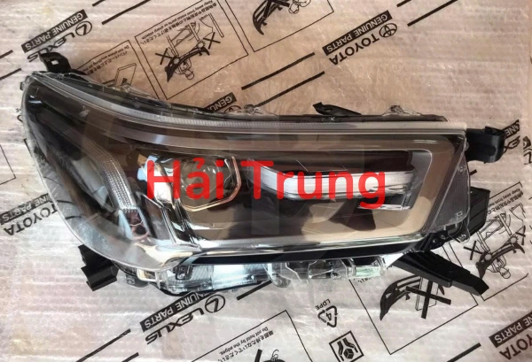 Đèn pha Toyota Hilux Tháo Xe