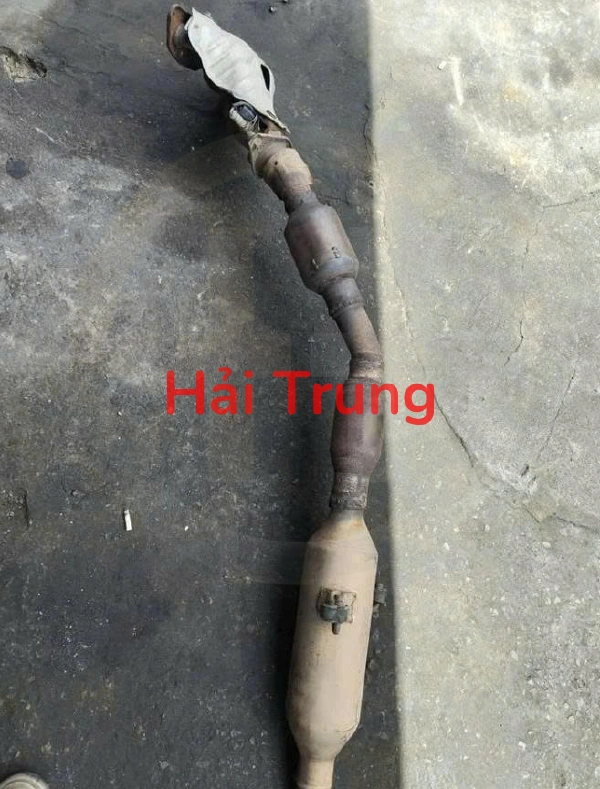 Ống xả đoạn đầu Toyota Corolla Vios 2014 Tháo Xe