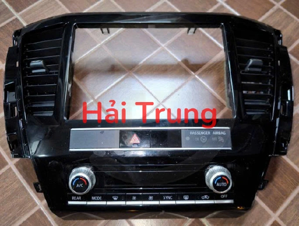 Bảng điều khiển điều hòa AC Mitsubishi Pajero Sport 2016-2020 Tháo Xe