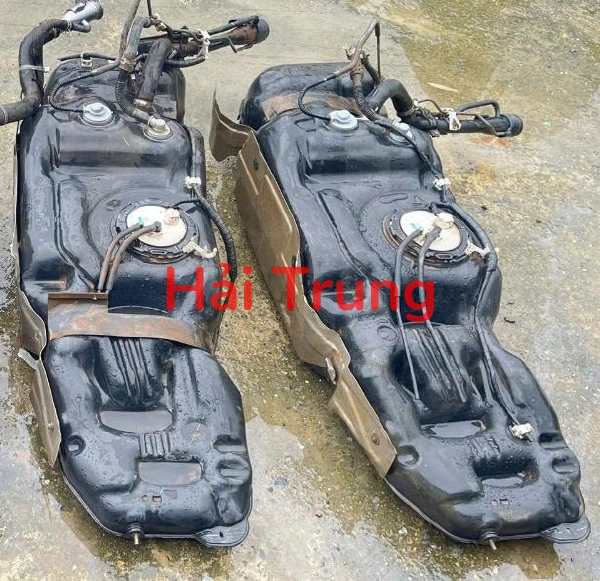 Thùng xăng Toyota Hilux 2023 Tháo Xe