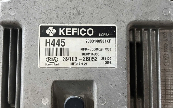 Hộp điều khiển động cơ Hộp đen ECU Kia Cerato 2019-2021 Tháo Xe 391032B052