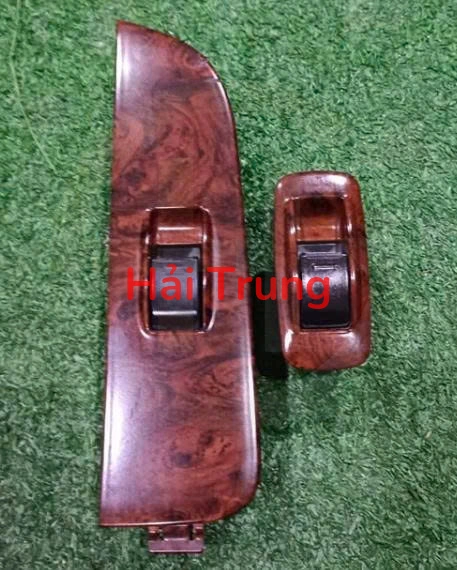 Ốp công tắc lên xuống kính sau Toyota Corolla 1998-2000 Tháo Xe