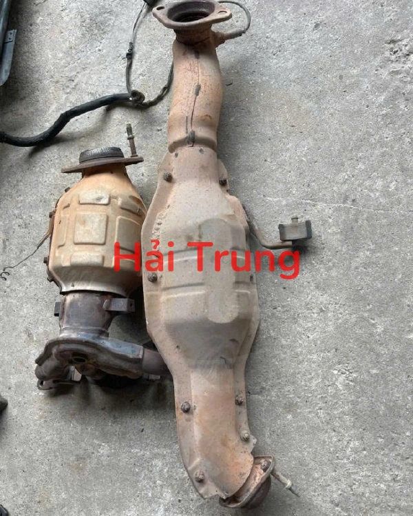 Bầu ống xả Ford Escape 2008 2009 2010 2011 2012 Tháo Xe