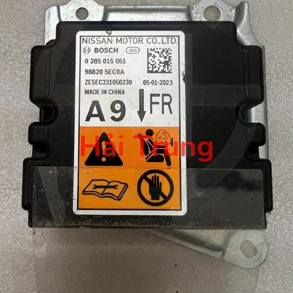 Hộp điều khiển túi khí Nissan Almera Tháo Xe 988205EC0A