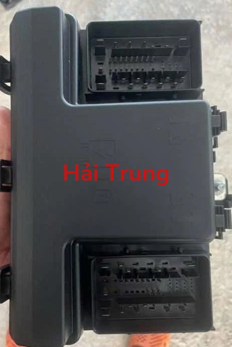 Hộp cầu trì Ford Ranger Everest Tháo Xe JB3T-14D068-BA JB3T14D068BA