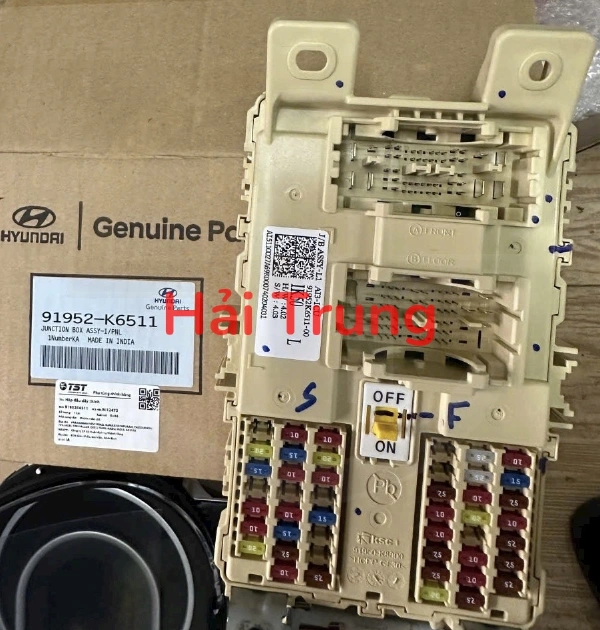 Hộp cầu trì I10 2021-2026 Tháo Xe 91952-K6511