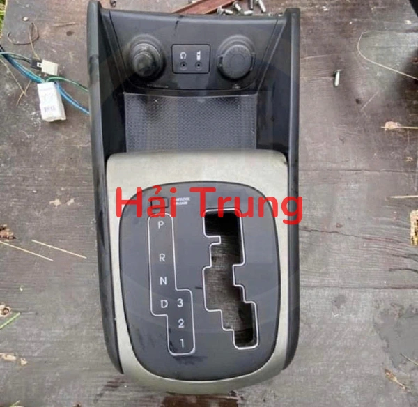 Ốp cần số Hyundai I30 Tháo Xe