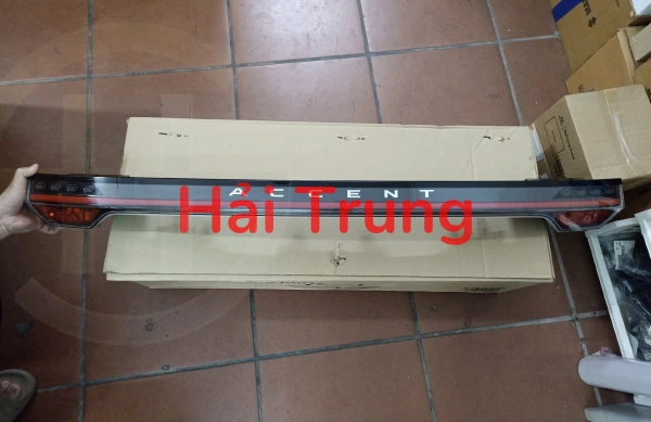 Đèn cốp, đèn hậu giữa Hyundai Accent 2024-2026 Tháo Xe Zin