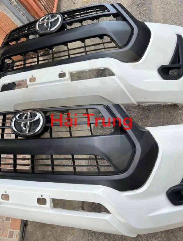 Cản trước Toyota Hilux 2020 2021 màu Trắng Tháo Xe