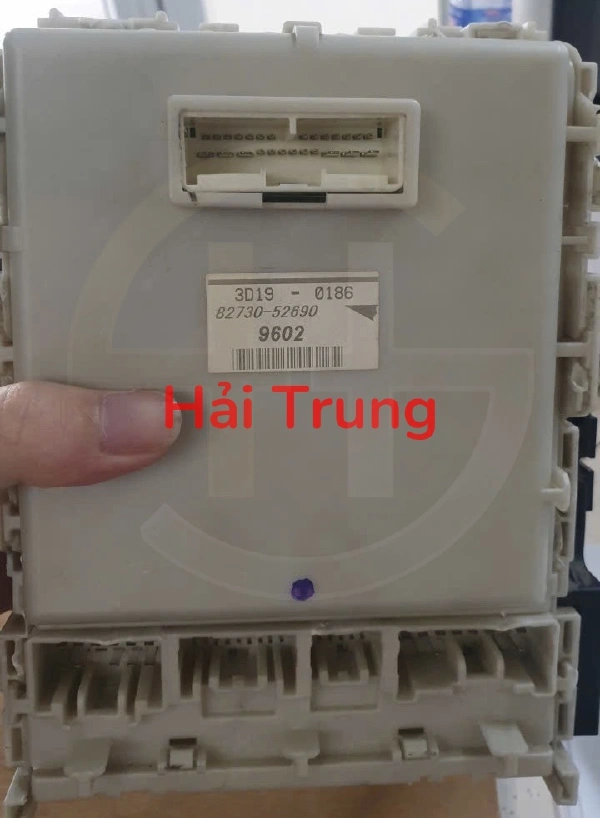 Hộp cầu trì trong xe Toyota Vios 2008-2013 Tháo Xe 82730-52690