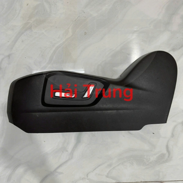 FU10LK413 Ốp nhựa hông ghế trái Mazda 3, CX3, CX30 Tháo Xe