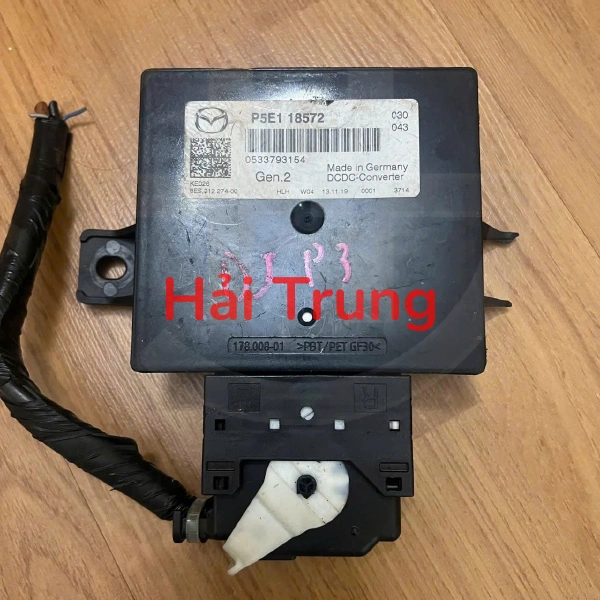 P5E118572 Hộp Istop Mazda 3, CX-3, CX-30 2021-2025 Tháo Xe