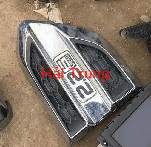 Ốp mang cá Ford Ranger 2016-2021 2.2 Tháo Xe