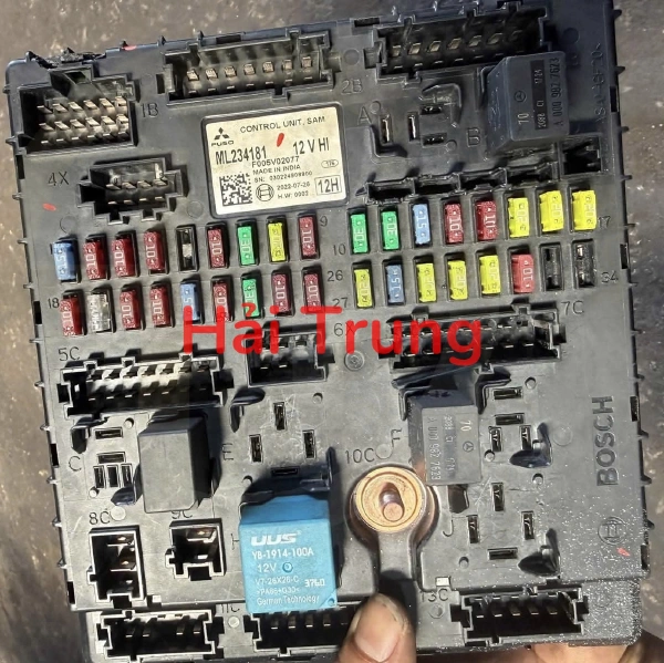 Hộp điều khiển SAM xe tải Mitsubishi FUSO Canter Tháo Xe ML234181