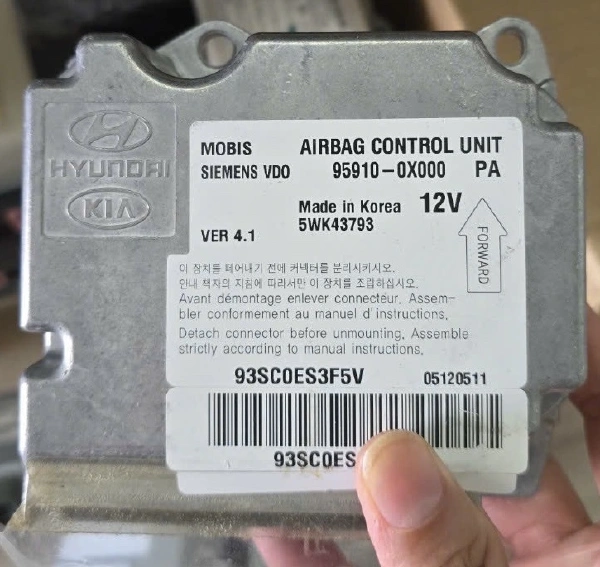 Hộp điều khiển túi khí Hyundai I10 2007-2013 Tháo Xe 959100X000
