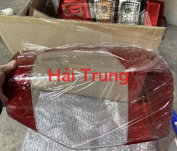 Mặt đèn hậu Mitsubishi Triton Tháo Xe