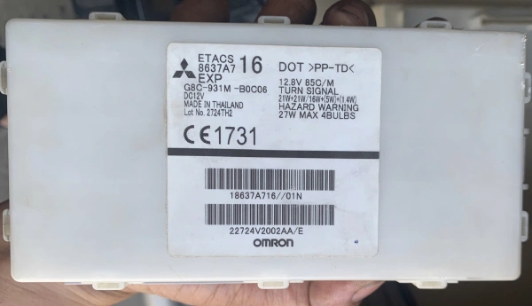 Hộp Etacs Mitsubishi Pajero Sport Tháo Xe 8637A716