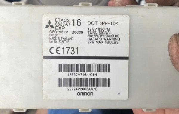 Hộp Etacs Mitsubishi Pajero Sport Tháo Xe 8637A716