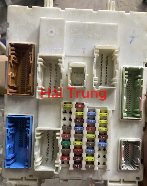 Hộp điều khiển thân xe BCM Ford Focus Tháo Xe