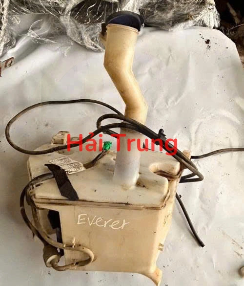 Bình nước rửa kính Ford Everest Tháo Xe