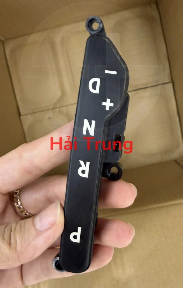 Bảng điều khiển cần số Kia Forte Tháo Xe